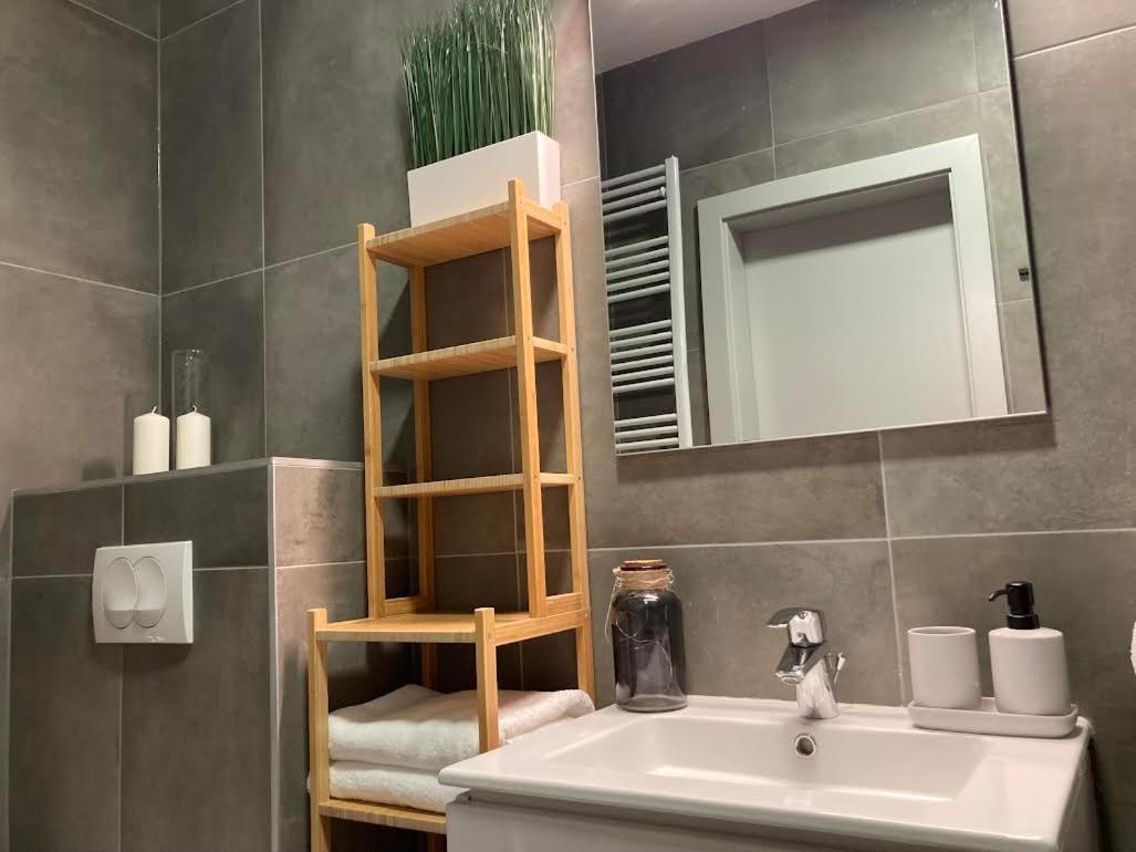 Ferienwohnung Zawia Apartman Balatonföldvár Exterior foto